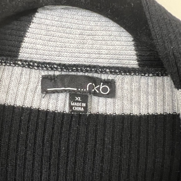 Cardigan Sweater - Picture 3 of 5